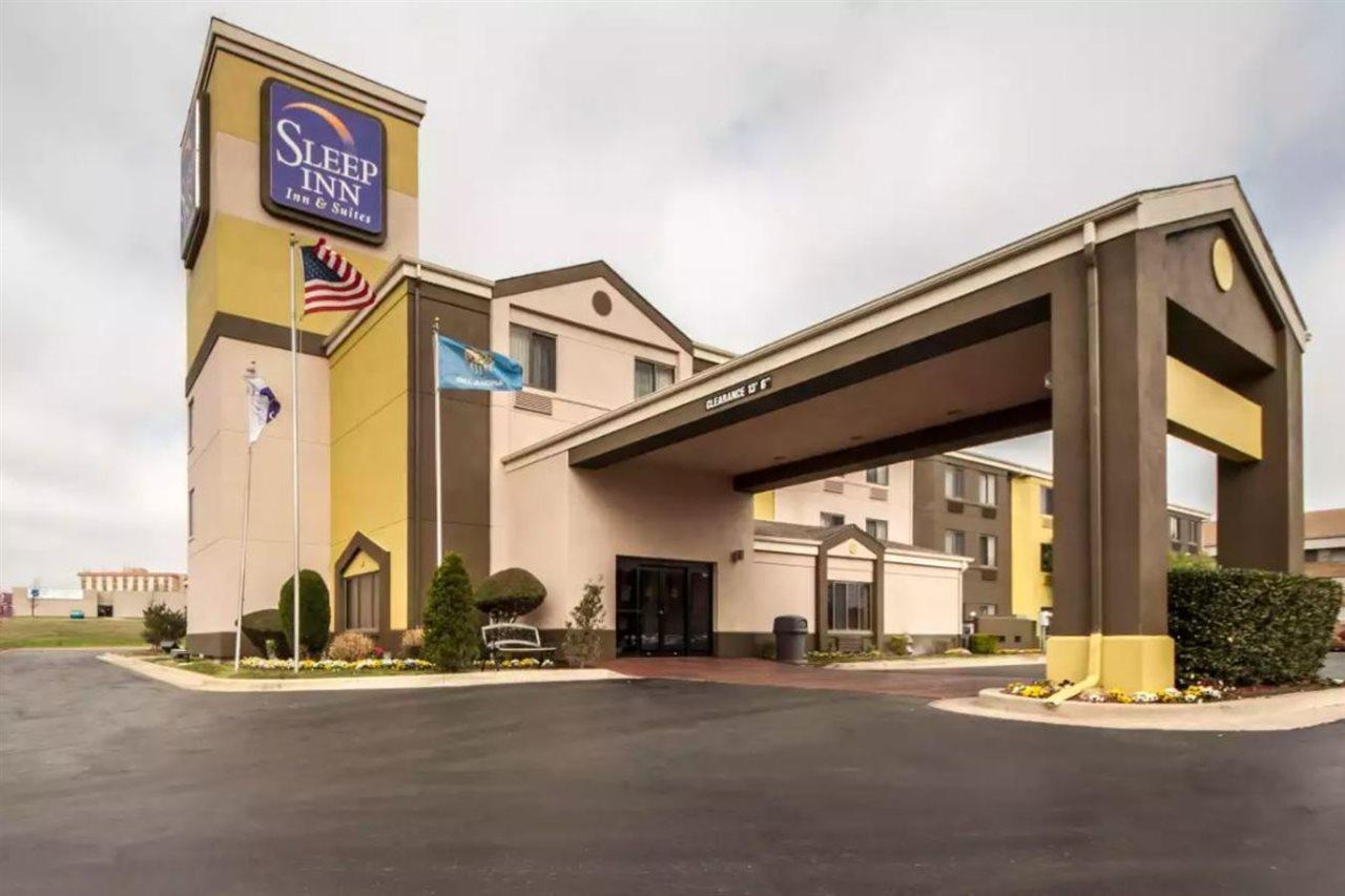 Sleep Inn & Suites Tulsa Central I-44 Exterior photo